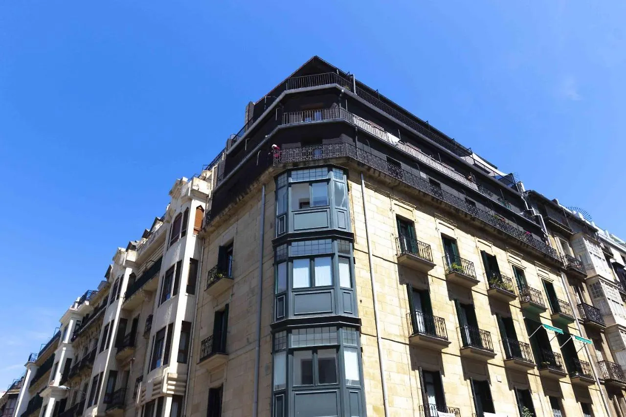 Apartment The Rentals Collection - Urgull San Sebastian Spain