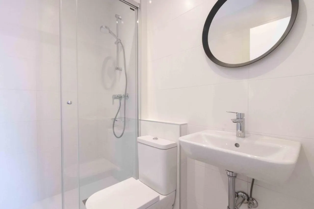 The Rentals Collection - Urgull San Sebastian Apartment